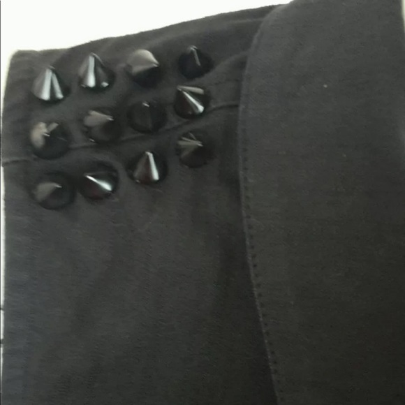 Forever 21 Hi Lo Studded shoulder vest - Picture 4 of 7